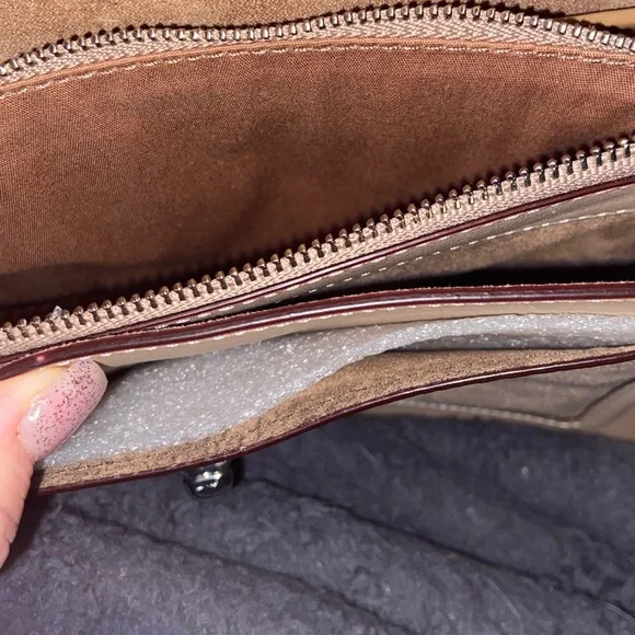 Coach Parker Tea Rose Turnlock Shoulder Bag Tan Leather Silver Chain - Picture 8 of 8